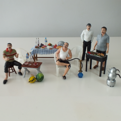 Dayılar piknikte 4 lü tam set 1.18 ölçekli