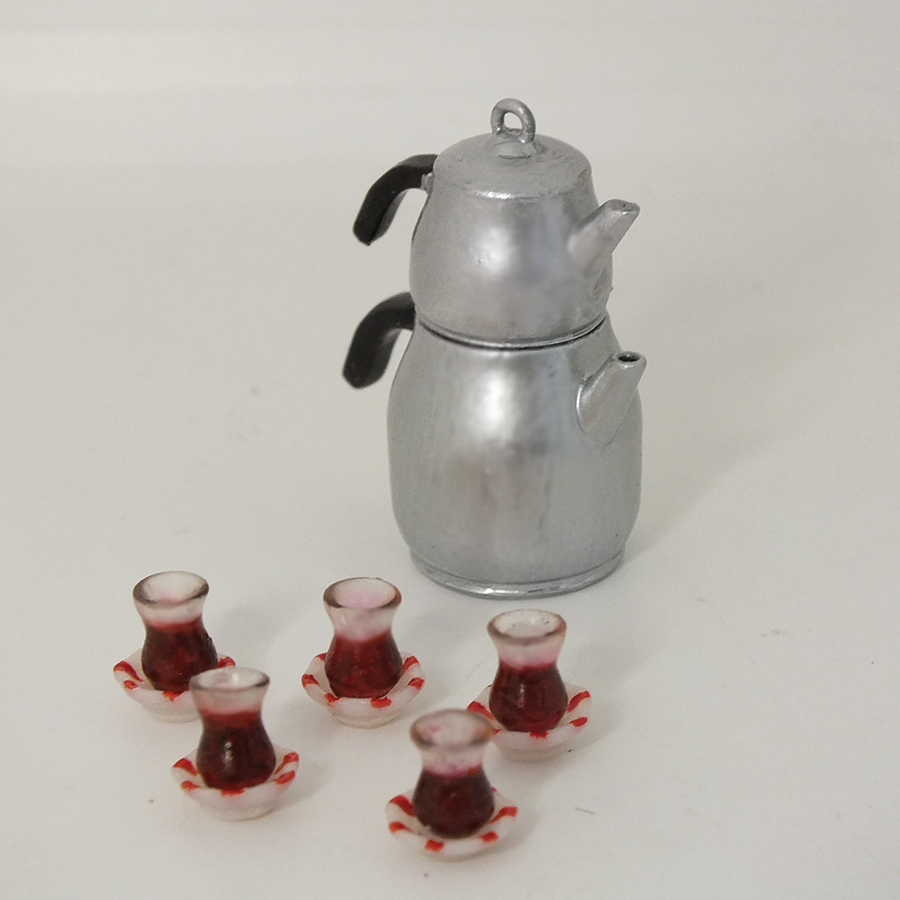 Çaydanlık ve Çay bardağı seti 1.12 ölçekli