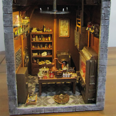 Simya Laboratuvarı Book Nook