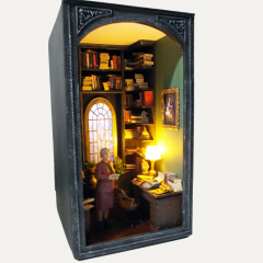 Agatha Christe Figürlü Booknook