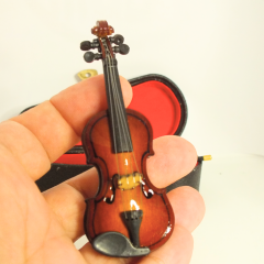 Minyatür Keman