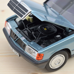 Mercedes-Benz 190 E Light Blue Metallic 1984 1:18 Ölçekli Diecast Model  Araba -Norev