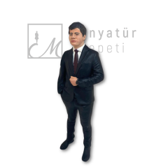 Fotoğraftan Kişi Minyatürü - 1.12 ölçek 15 cm