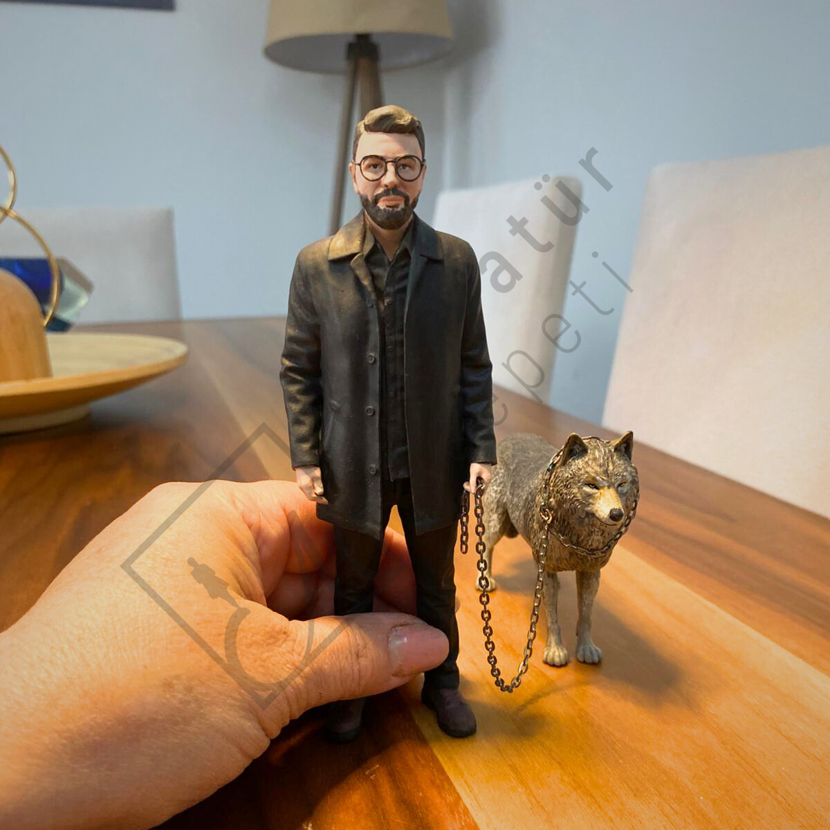 Fotoğraftan Kişiye Özel Erkek ve Kurt Figürü