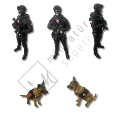 Kişiye Özel Tasarım- Fotoğraftan El Boyama Reçine Figür