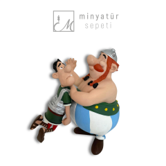 Obeliks ve Romalı asker Figür Seti