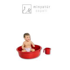 Minyatür Leğende Yıkanan Bebek Figürü Seti (3 Parça)