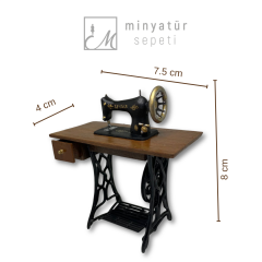Minyatür Nostaljik Dikiş Makinesi